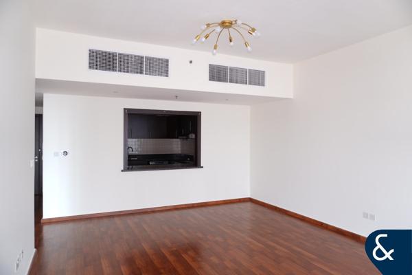Full Canal View | Spacious | Mid Floor